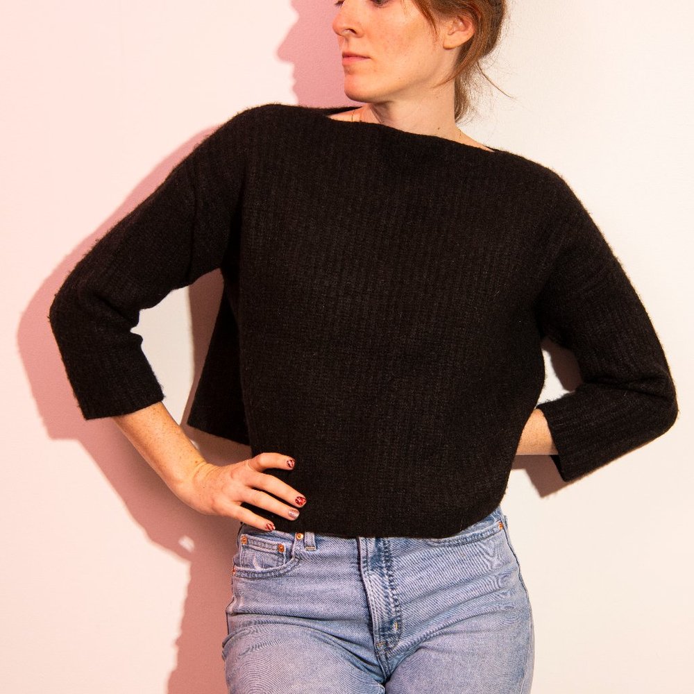 Vince. Black Boxy Sweater